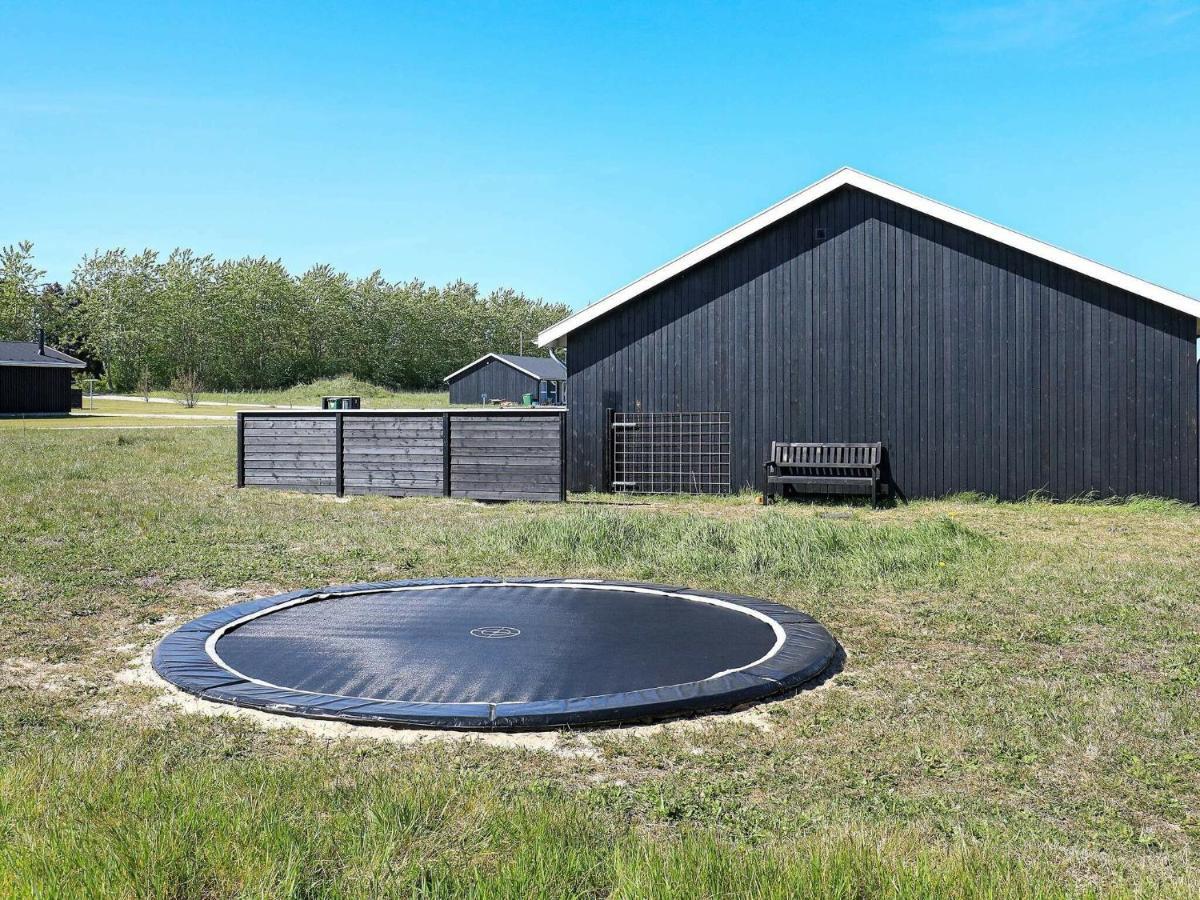 6 Person Holiday Home In L Kken Lokken Room photo
