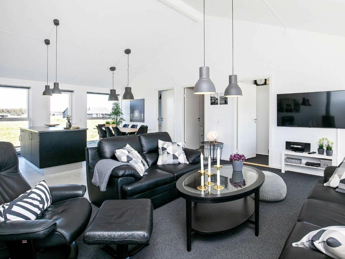 6 Person Holiday Home In L Kken Lokken Exterior photo