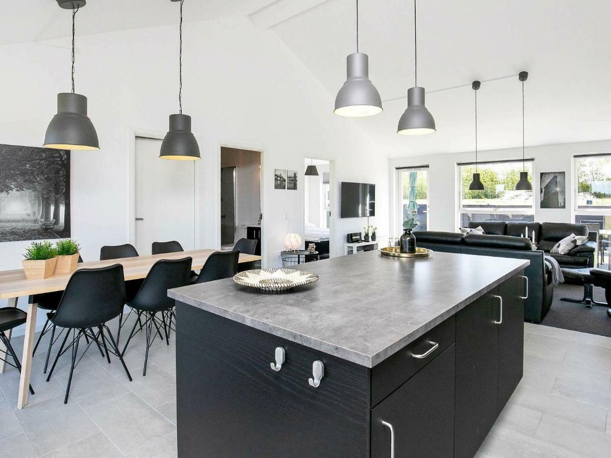 6 Person Holiday Home In L Kken Lokken Exterior photo